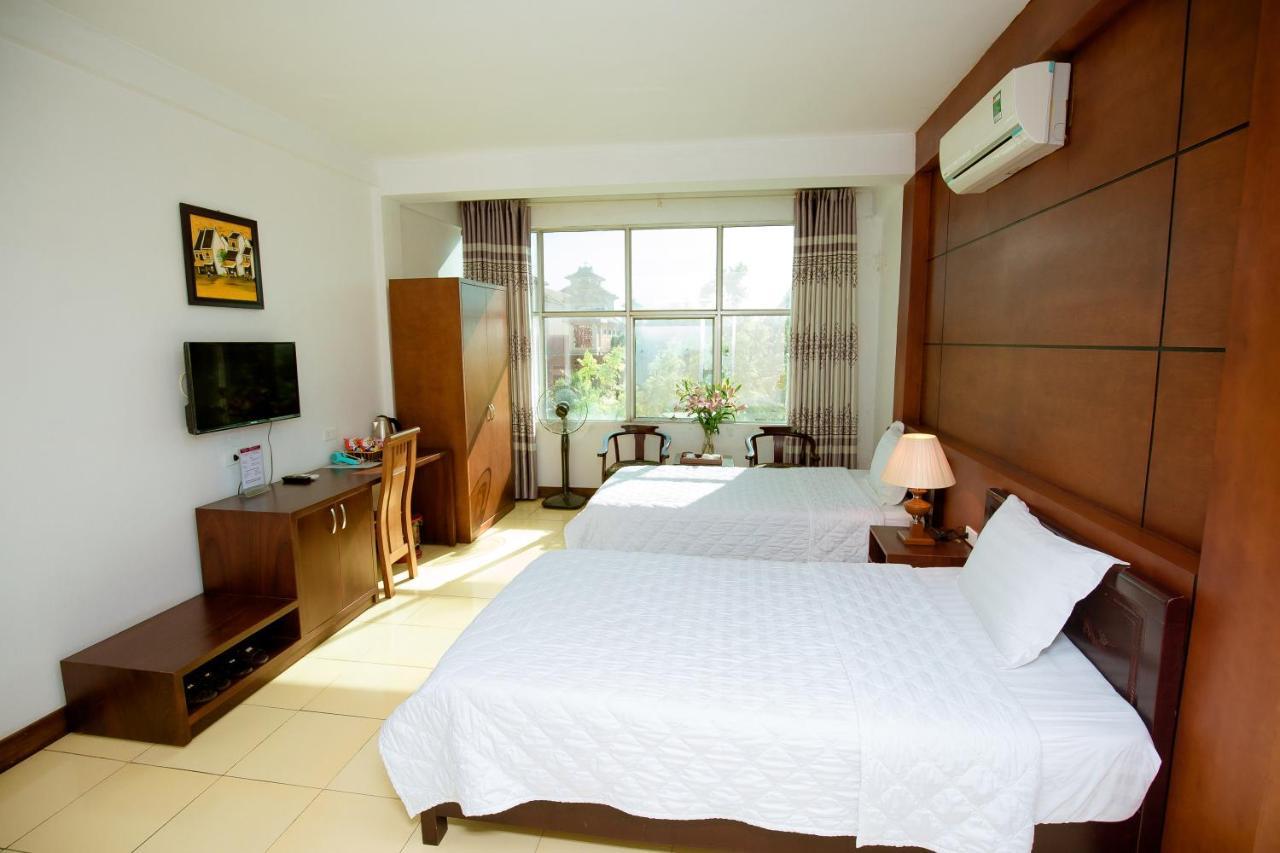 Viet Huong Hotel Ніньбінь Екстер'єр фото